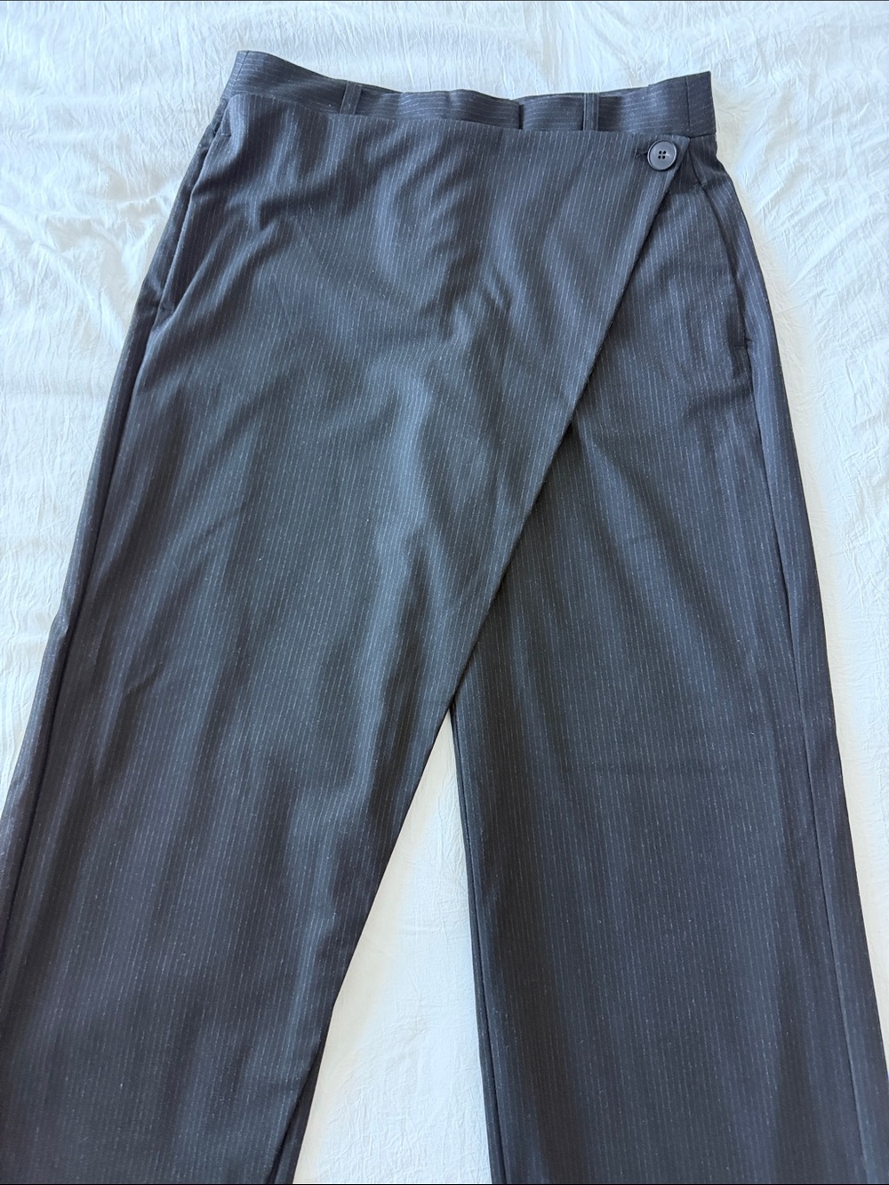 Zara Women’s Gray Pinstripe Wrap-Front Dress Pants